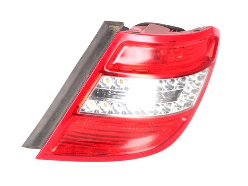 Used Right taillight Right taillight 37454919 37454919