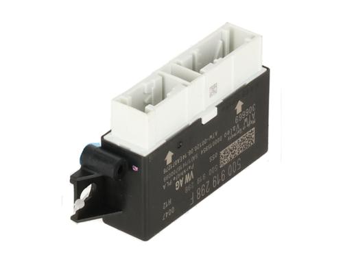 Used Electronic module Electronic module VW GOLF VII Variant (BA5, BV5) 1.6 TDI (105 hp) 33328358 33328358