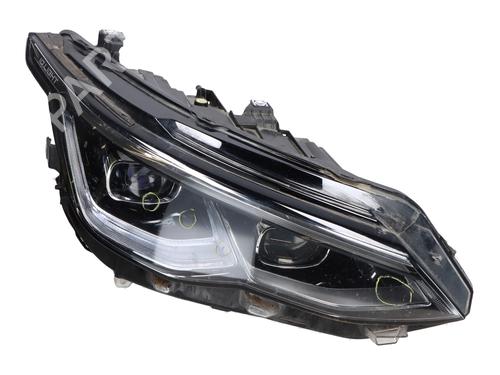 Used Right headlight VW GOLF VIII (CD1, DA1) 1.0 TSI (90 hp) 31016760
