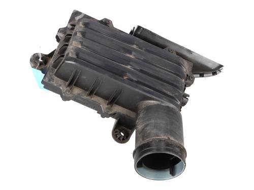 Used Air filter box Air filter box VW T-ROC (A11, D11) 1.5 TSI (150 hp) 34196760 34196760
