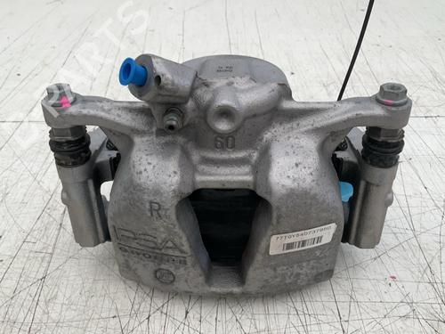 Used Right front brake caliper Right front brake caliper PEUGEOT 3008 II SUV (MC_, MR_, MJ_, M4_) 1.2 Hybrid 136 (MRHPYE) (136 hp) 39928361 39928361