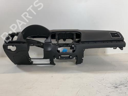 Used Dashboard Dashboard 37400946 37400946