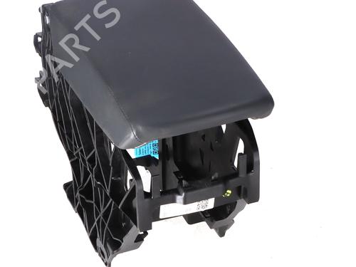 armrest-center-console-cupra-leon-sportstourer-kl8-ku8-kud-2020-37080887 main image