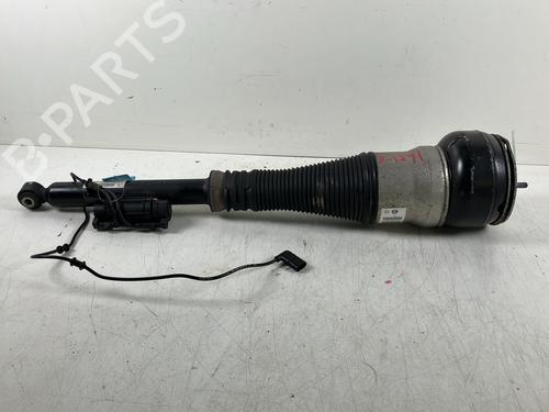Used Left rear shock absorber Left rear shock absorber MERCEDES-BENZ S-CLASS (W222, V222, X222) S 350 BlueTEC / d 4-matic (222.033, 222.133) (258 hp) 34197461 34197461