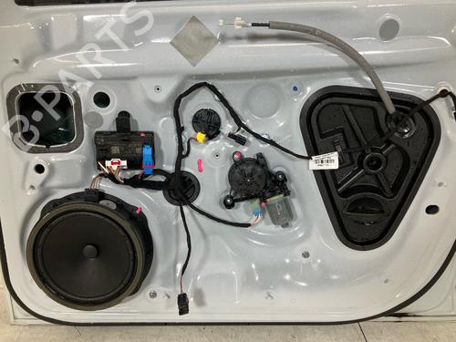Right front door SEAT LEON Sportstourer (KL8, KLD) 1.5 TGi | BP21813141C3 