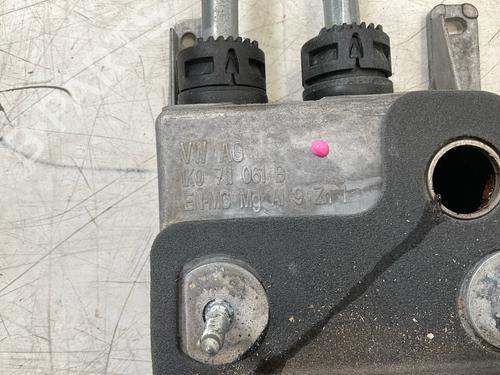 Automatic gearbox selector VW CADDY IV MPV (SAB, SAJ) 2.0 TDI | BP17981793M91 