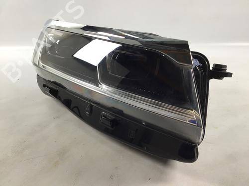 Right headlight VW TOUAREG (CR7, RC8) 3.0 TDI 4motion | BP33302982C29 - Image 2