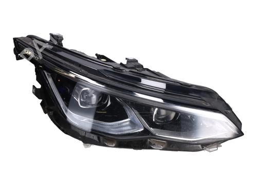 Used Right headlight VW GOLF VIII (CD1, DA1) 1.0 TSI (90 hp) 29304272