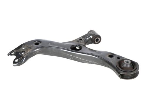 Used Left front suspension arm Left front suspension arm TOYOTA COROLLA Estate (_E21_) 1.8 Hybrid (ZWE211) (98 hp) 33428948 33428948