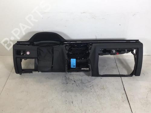 dashboard-vw-passat-b8-variant-3g5-cb5-2014-39923099 main image