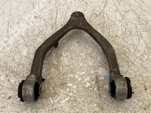 Used Right front suspension arm Right front suspension arm TESLA MODEL 3 (5YJ3) EV AWD (476 hp) 39923982 39923982