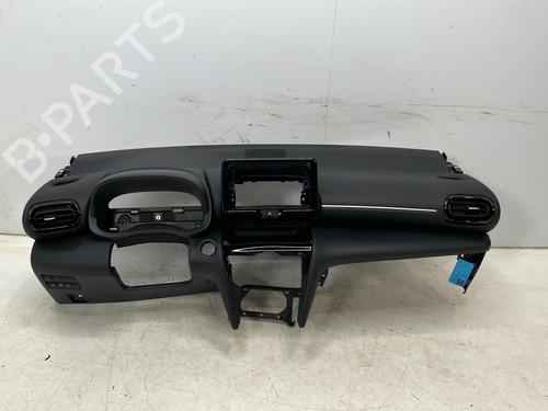 Used Dashboard Dashboard TOYOTA YARIS CROSS (MXP_) 1.5 Hybrid (MXPJ10) (92 hp) 39925490 39925490