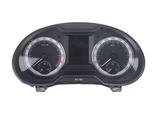 Used Instrument cluster SKODA OCTAVIA III Combi (5E5, 5E6) 2.0 TDI (150 hp) 23119715