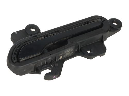 Used Front left exterior door handle Front left exterior door handle TESLA MODEL Y (5YJY) Long Range All-wheel Drive (514 hp) 39917929 39917929