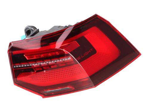 Used Right taillight Right taillight VW GOLF VIII (CD1, DA1) 1.4 GTE Plug-in Hybrid (150 hp) 34442147 34442147