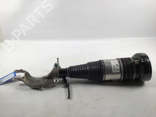 Used Right front shock absorber VW TOUAREG (CR7, RC8) 3.0 TSI 4motion (340 hp) 30748816