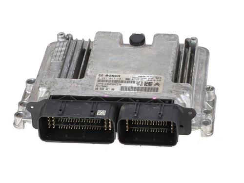 Used Engine control unit (ECU) OPEL CROSSLAND X / CROSSLAND (P17, P2QO) 1.5 Turbo D (75) (120 hp) 32084449