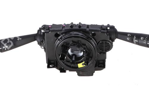 switch-opel-vivaro-c-van-k0-2019-39927454 main image