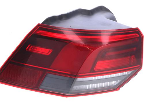Used Left taillight Left taillight VW GOLF VIII (CD1, DA1) 1.5 eTSI (150 hp) 40219168 40219168