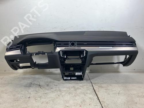 Used Dashboard Dashboard VW PASSAT B8 Variant (3G5, CB5) 2.0 TDI 4motion (190 hp) 33884613 33884613