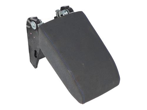 Accoudoir central VW GOLF VIII (CD1, DA1) 1.5 TSI (150 hp) 32092520