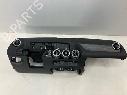 Used Dashboard MERCEDES-BENZ GLA (H247) GLA 200 4-matic (247.788) (163 hp) 27384486