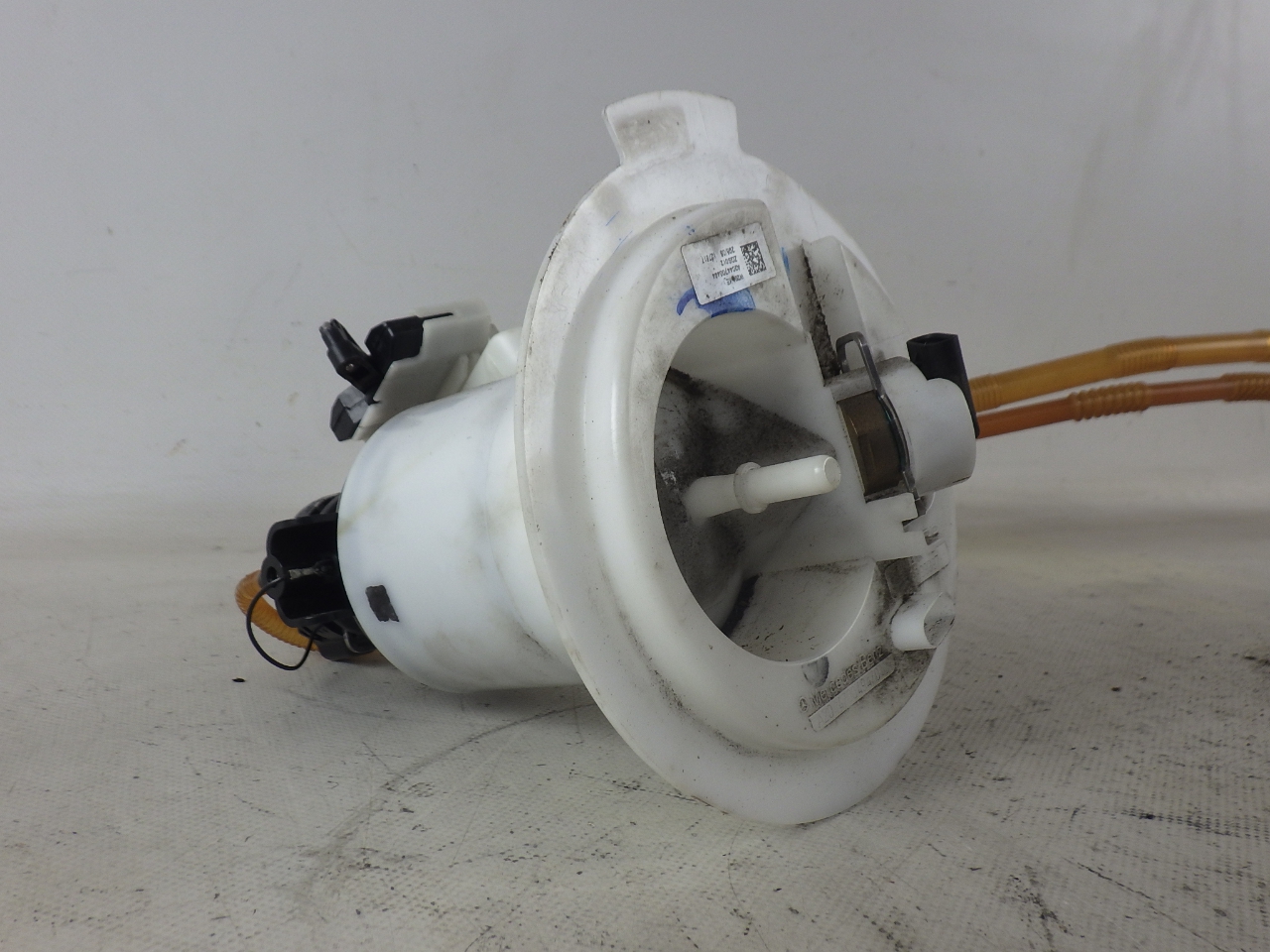 Fuel pump MERCEDESBENZ CCLASS (W204) C 180 Kompressor (204.046