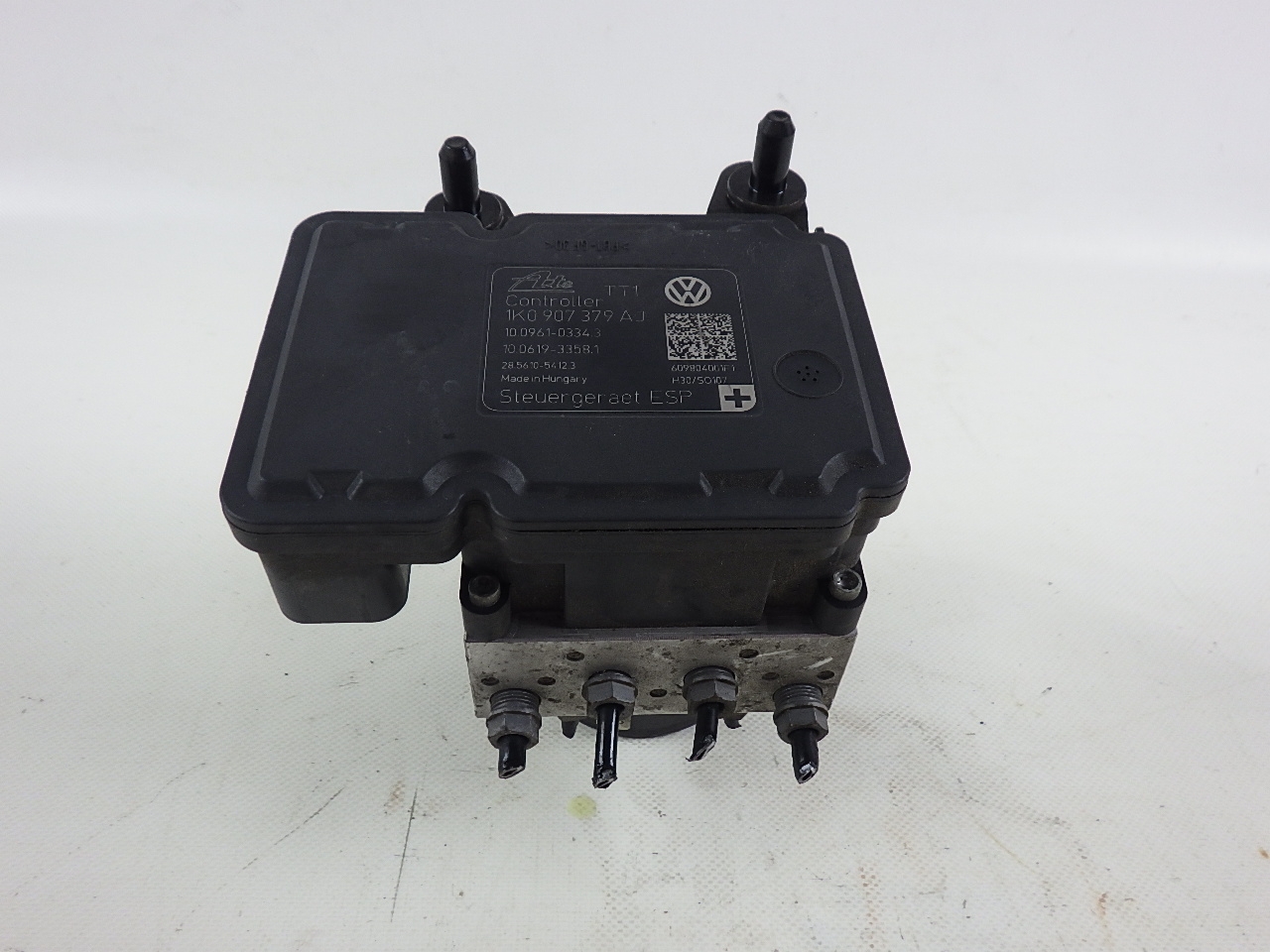 ABS pump VW GOLF VI (5K1) 1.6 TDI VW 1K0907379AJ 1K0614517AT