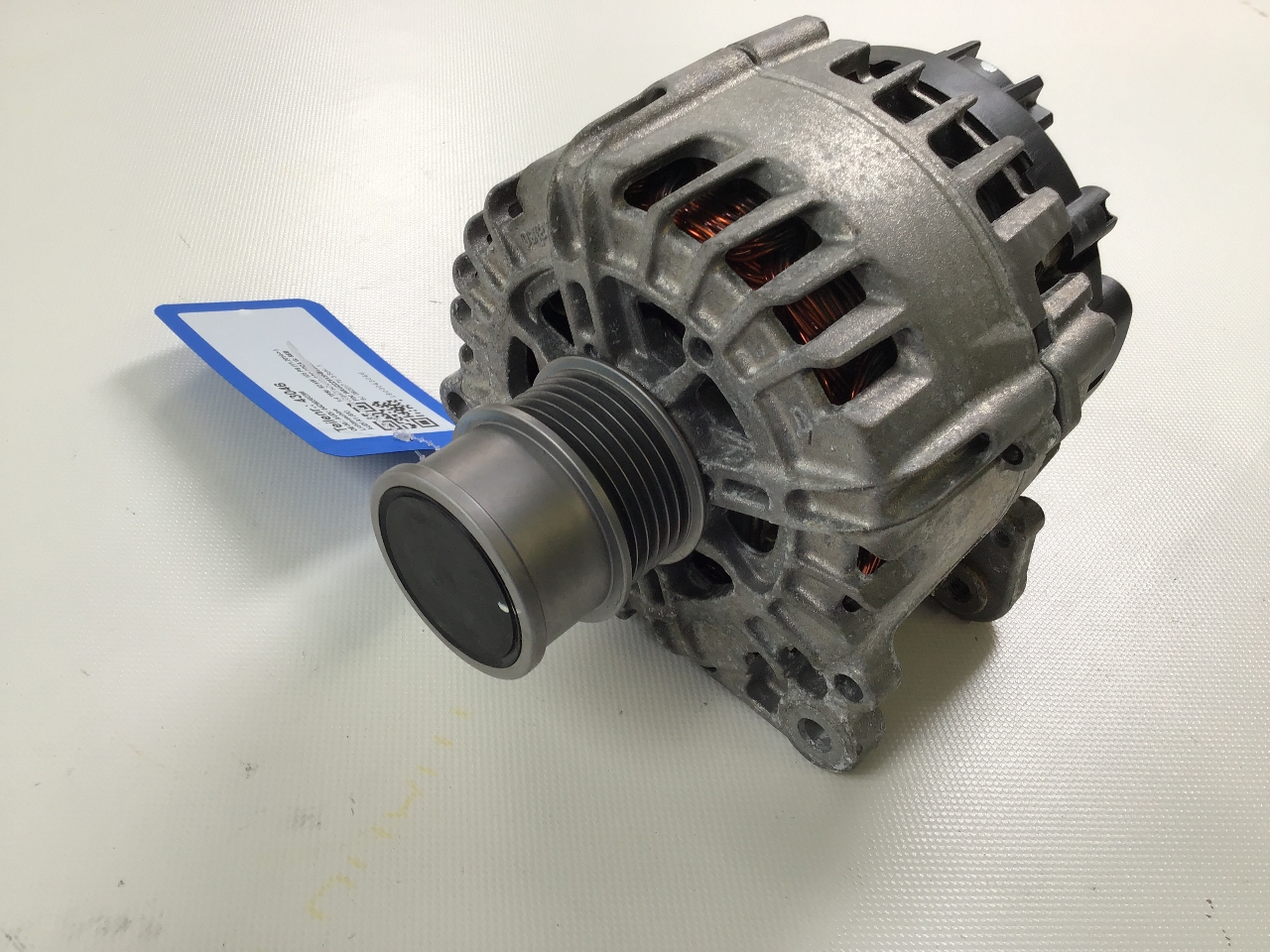 Alternator AUDI A1 (8X1, 8XK) 1.4 TFSI AUDI 04C903023L , 04C903023M