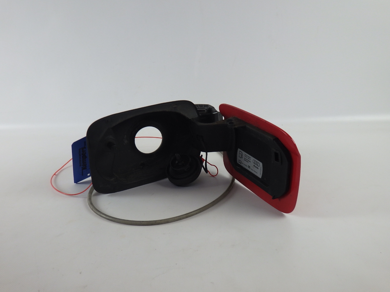 Fuel flap AUDI Q3 (8UB, 8UG) RS 2.5 quattro AUDI 8U0809906 BParts