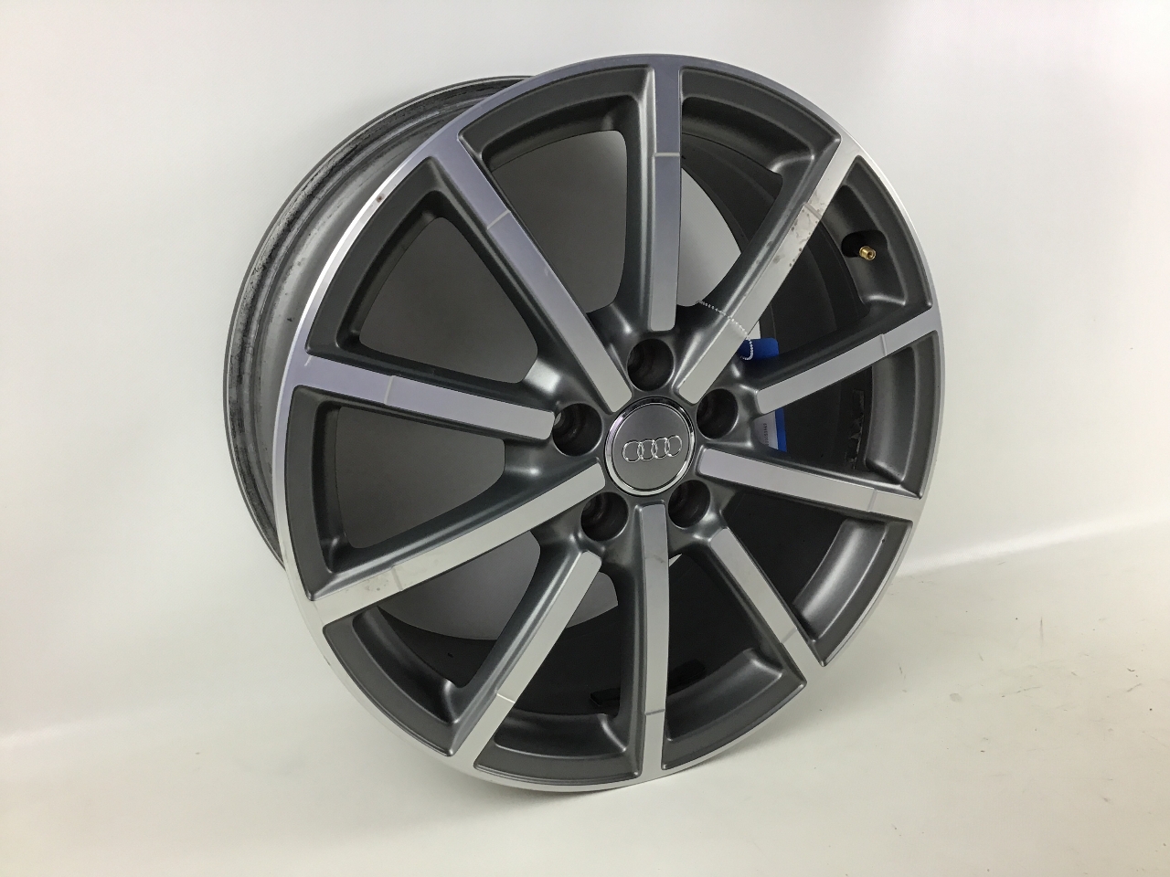 Jante AUDI A3 Sportback (8VA, 8VF) 1.6 TDI AUDI 8V0601025AM BParts