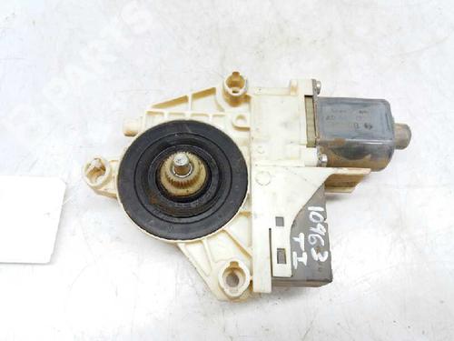 Used Left rear window motor Left rear window motor PEUGEOT 407 (6D_) 2.0 (6DRFNB, 6DRFNE) (136 hp) 2884240 2884240
