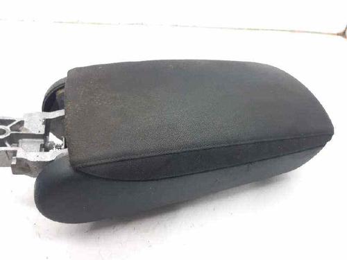 Used Armrest / Center console Armrest / Center console AUDI A6 C6 (4F2) 2.4 (177 hp) 7153316 7153316