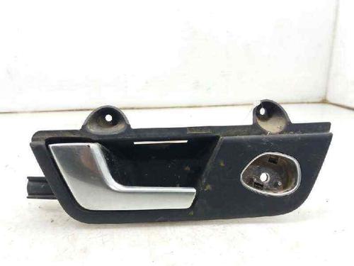 Used Rear left interior door handle Rear left interior door handle AUDI A4 B6 (8E2) 2.5 TDI quattro (180 hp) 5826709 5826709