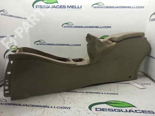 Used Armrest / Center console Armrest / Center console RENAULT MEGANE III Hatchback (BZ0/1_, B3_) 1.9 dCi (BZ0N, BZ0J) (131 hp) 7153139 7153139