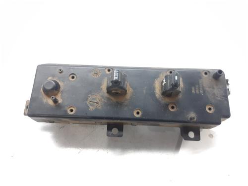 Used Right front window switch Right front window switch JEEP GRAND CHEROKEE II (WJ, WG) 2.7 CRD 4x4 (163 hp) 7790798 7790798