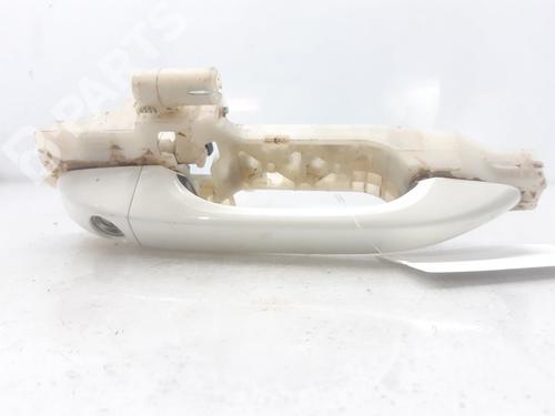 front-left-exterior-door-handle-ssangyong-tivoli-7244035000lak-2015-7170386 main image