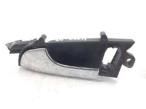Used Front left interior door handle Front left interior door handle AUDI A3 (8P1) 1.9 TDI (105 hp) 5831384 5831384