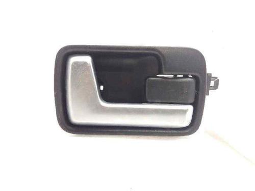 Used Rear right interior door handle Rear right interior door handle LAND ROVER DISCOVERY III (L319) 2.7 TD 4x4 (190 hp) 5322023 5322023