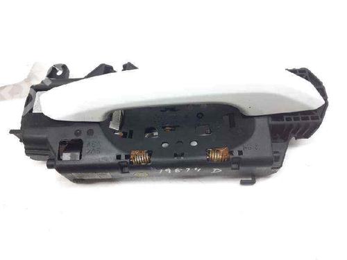 front-right-exterior-door-handle-audi-a4-b9-8w2-8wc-8w0837812a-2015-5939541 main image