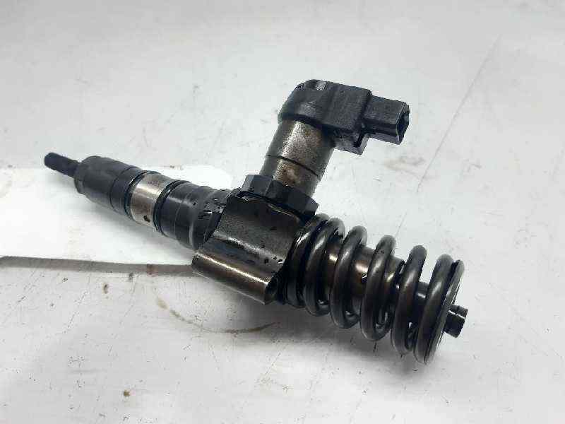 Injector VW PASSAT B6 (3C2) 2.0 TDI 5283482 BParts