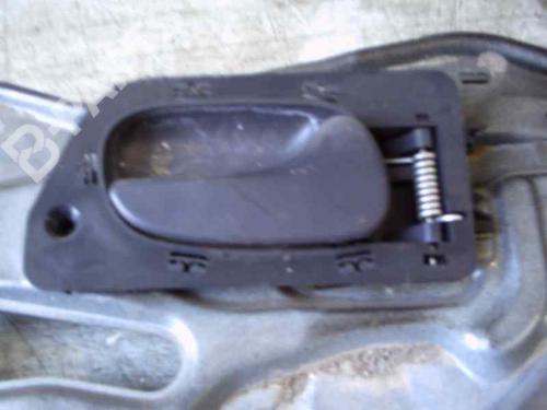 Used Rear right interior door handle Rear right interior door handle RENAULT LAGUNA I (B56_, 556_) 1.6 16V (B568, B561) (107 hp) 3220628 3220628