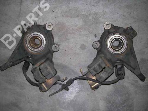 Used Left front steering knuckle CITROËN XSARA (N1) 1.9 TD (90 hp) 3037937