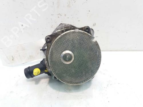 Used Vacuum pump RENAULT SCÉNIC II (JM0/1_) [2003-2010]  3081979