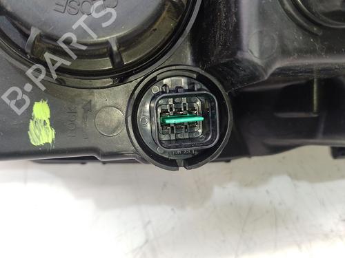 Right headlight KIA SORENTO I (JC) 2.5 CRDi 4WD | BP32092257C29 