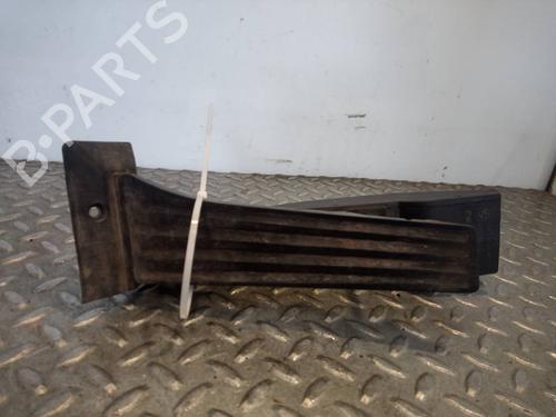 Used Pedal BMW 7 (E65, E66, E67) 730 d (218 hp) 13242034