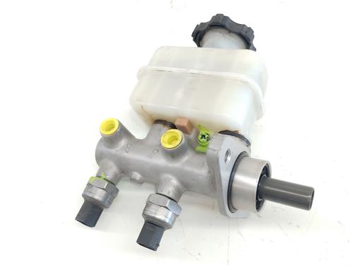 Used Brake master cylinder Brake master cylinder SSANGYONG REXTON / REXTON II (GAB_) 2.7 Xdi Turbo 4x4 (180 hp) 33273418 33273418