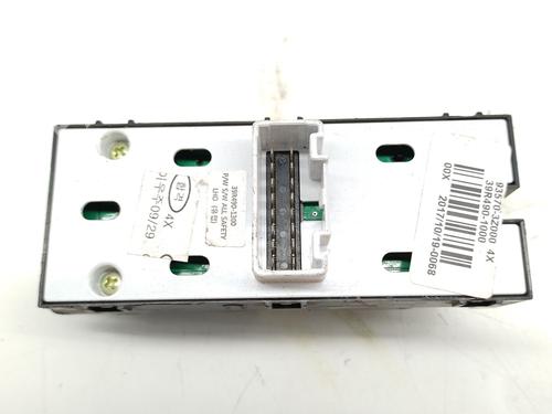 Left front window switch HYUNDAI i40 I (VF) 1.7 CRDi | BP6433492I27 - Image 3