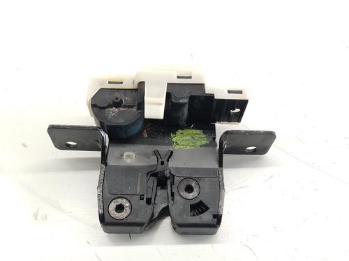 Used Tailgate lock RENAULT SCÉNIC II (JM0/1_) 1.5 dCi (JM02, JM13) (101 hp) 27244145