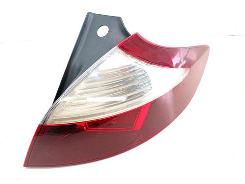 right-taillight-renault-megane-iii-hatchback-bz01_-b3_-2008-37376833 main image